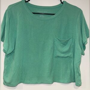 American Eagle Medium Green Cropped T-Shirt